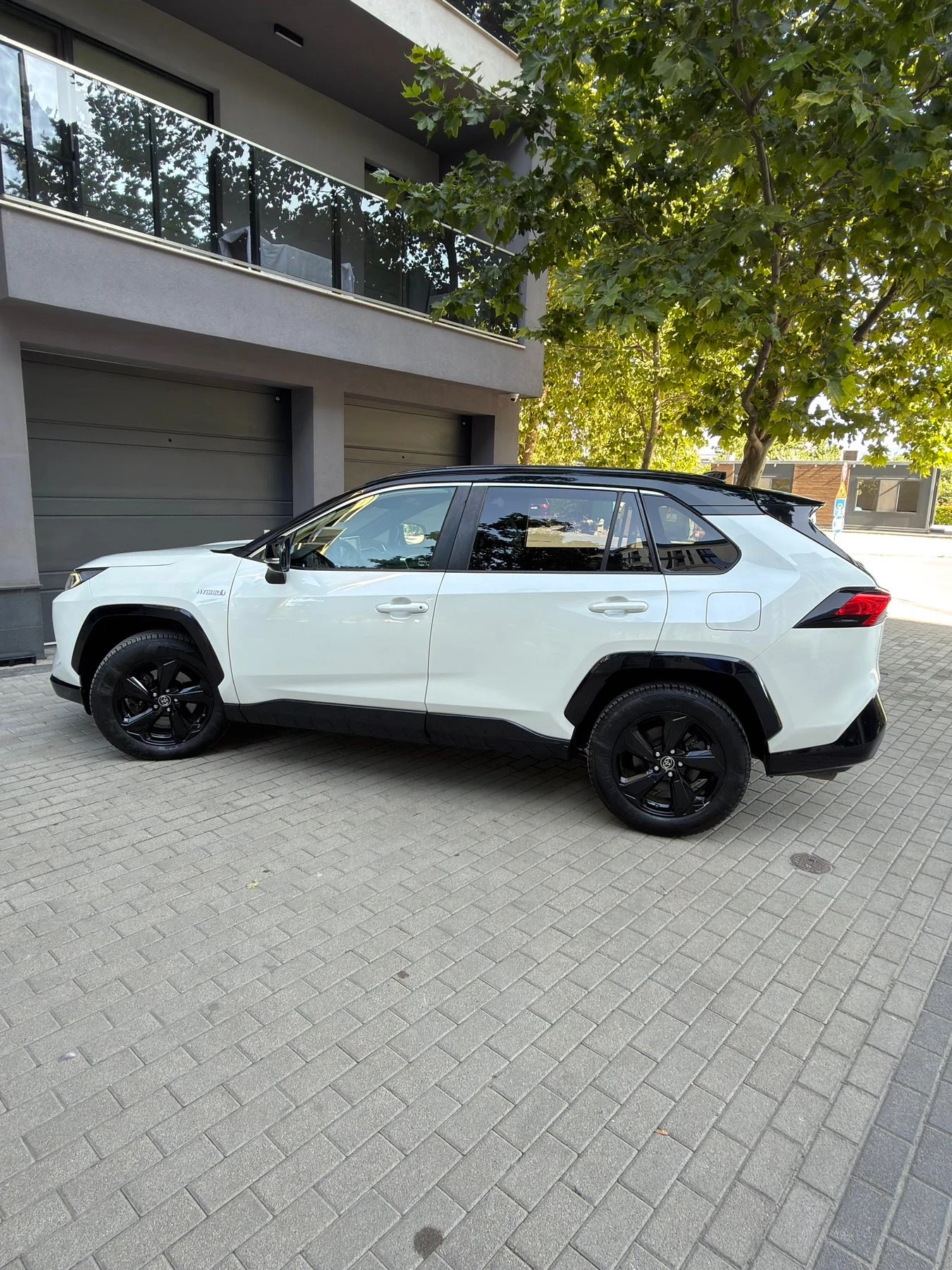 Toyota Rav4 BI-TONE 4х4 PREMIUM 360  Пълен сервиз, снимка 7 - Автомобили и джипове - 55424894