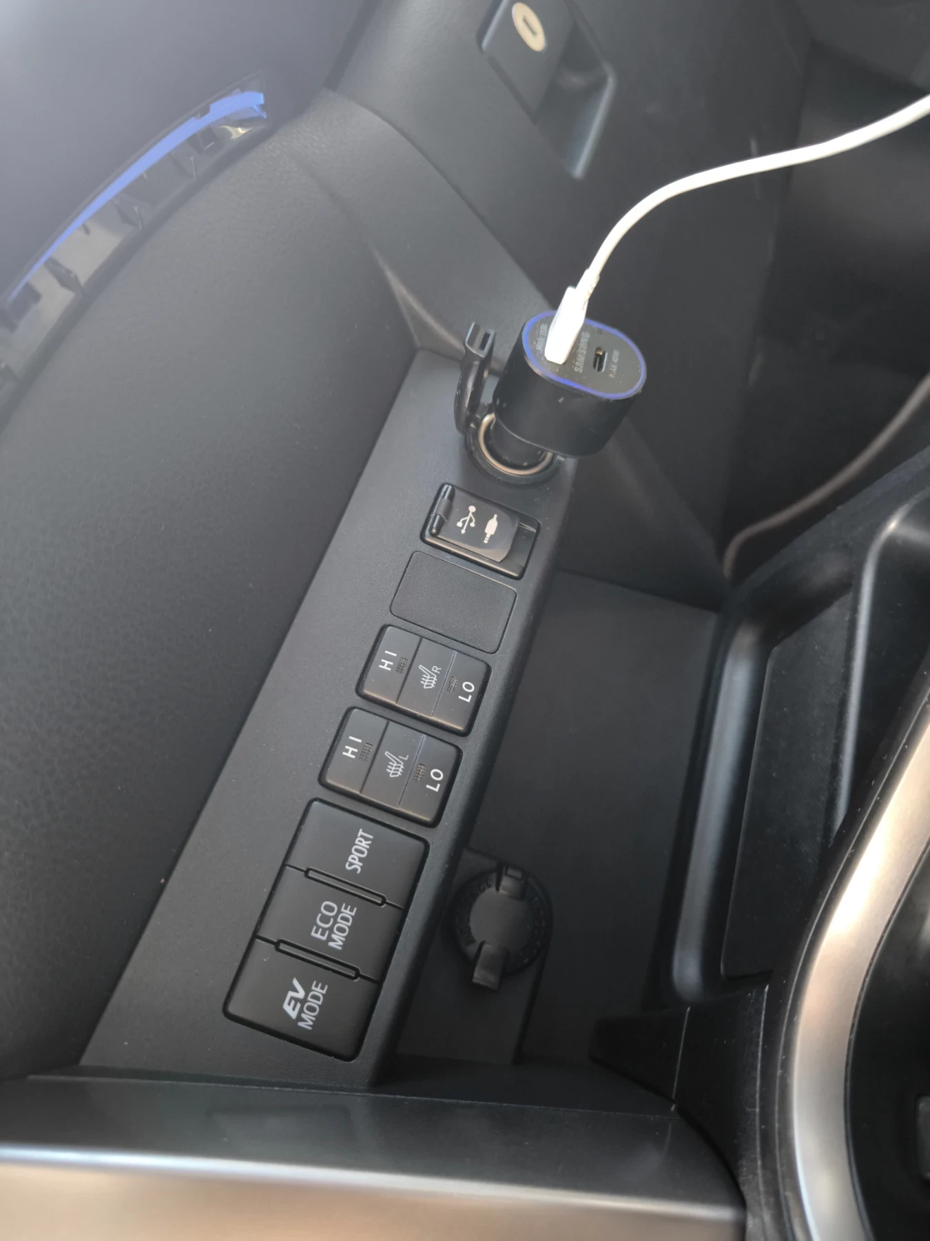 Toyota Rav4 2.5 Hybrid Full LED Exclusive 4x4 360 | Mobile.bg � ����������� 15