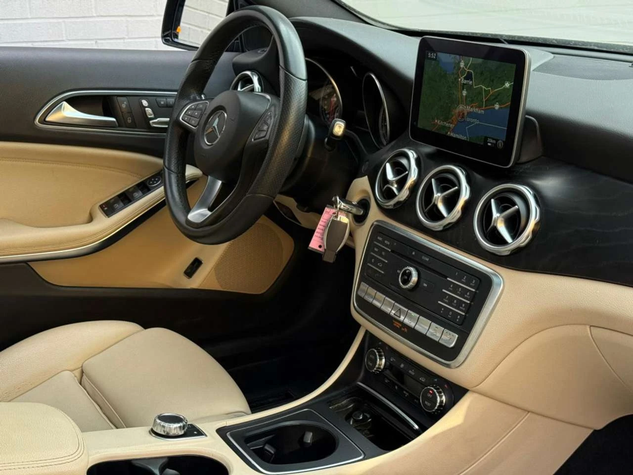 Mercedes-Benz GLA * AWD* ������������* 360* �������* PDC* ����*  | Mobile.bg � ����������� 8