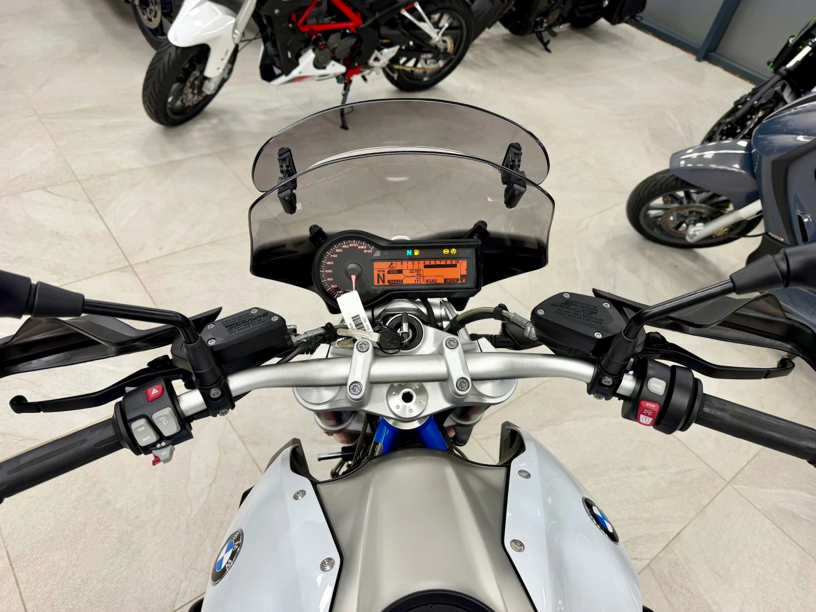 BMW R 1200 R 2017, снимка 9 - Мотоциклети и мототехника - 54731814