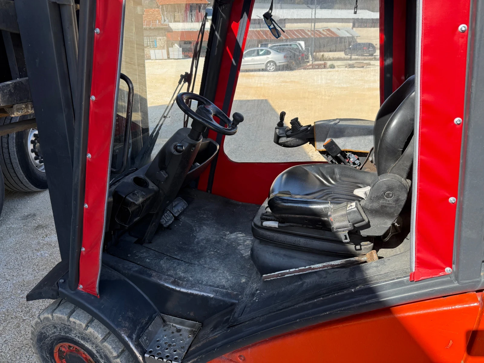 Мотокар Linde Diesel, снимка 8 - Индустриална техника - 54156864