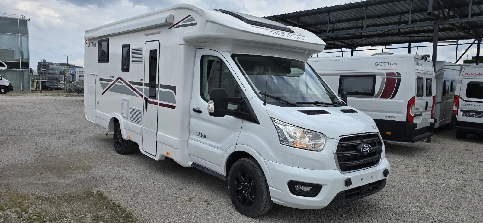 Кемпер Giottiline Siena 395F 2026 Климатик, Тента, снимка 3 - Каравани и кемпери - 53795587