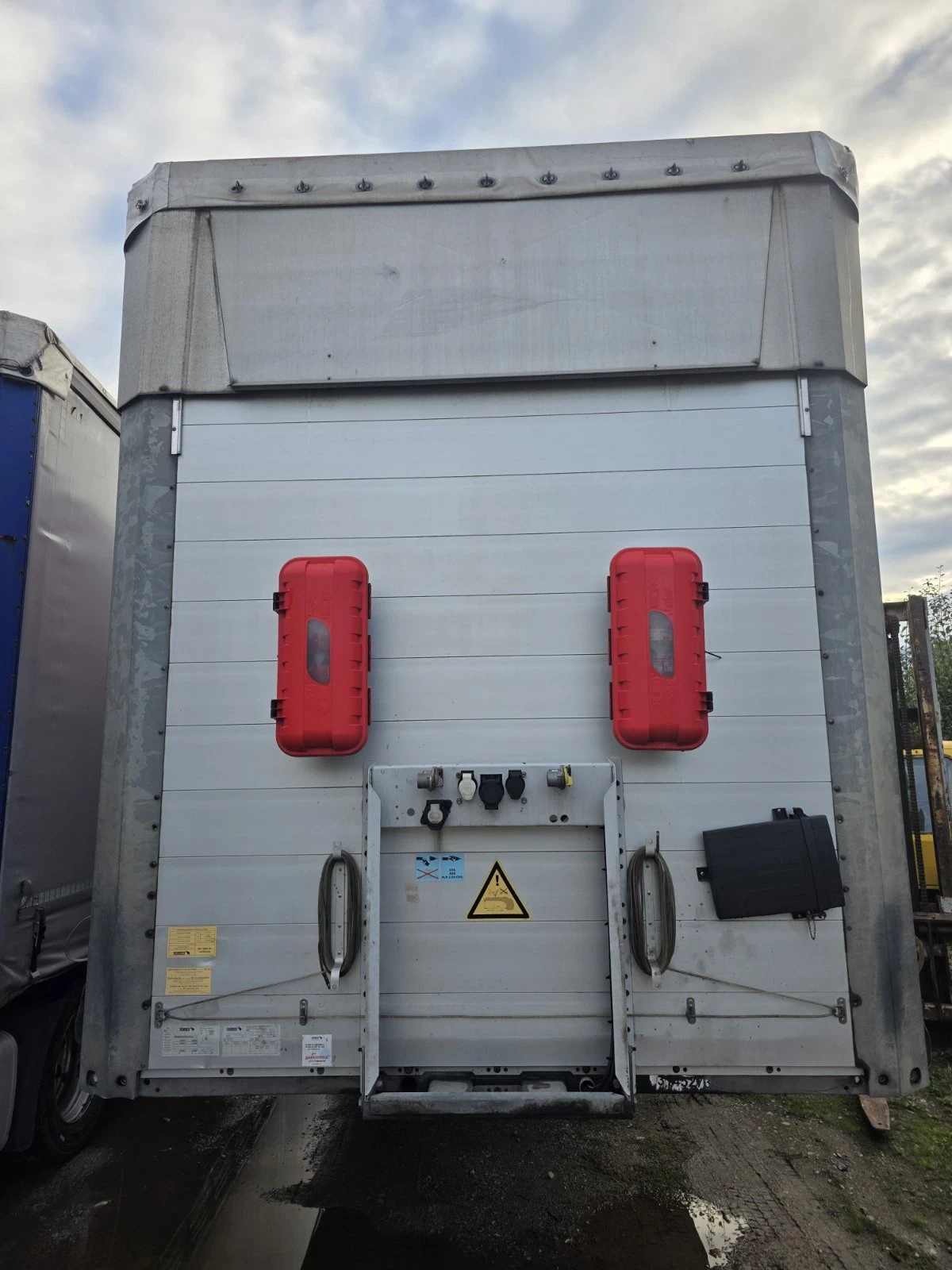  Schmitz Varius | Mobile.bg   2