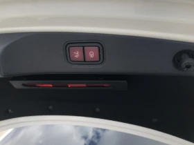 Mercedes-Benz E 220  AMG 4Matic Burmester Pano Digital, снимка 17
