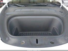 Tesla Model Y Long Range Dual Motor All-Wheel Drive, снимка 10