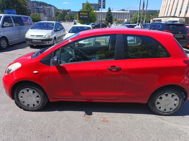 Toyota Yaris, снимка 4 - Автомобили и джипове - 47441539