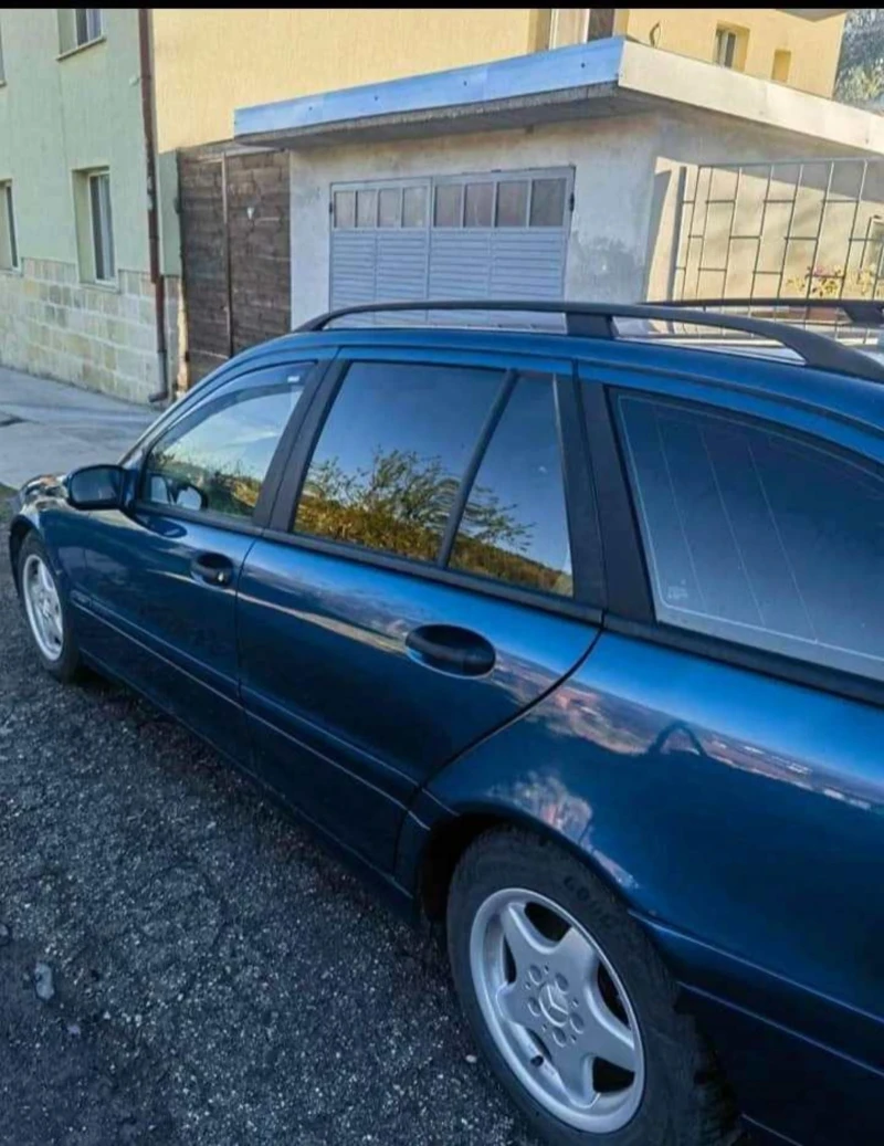 Mercedes-Benz C 200, снимка 2 - Автомобили и джипове - 47767197