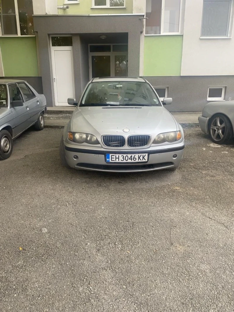 BMW 320 320i, снимка 1 - Автомобили и джипове - 47792861