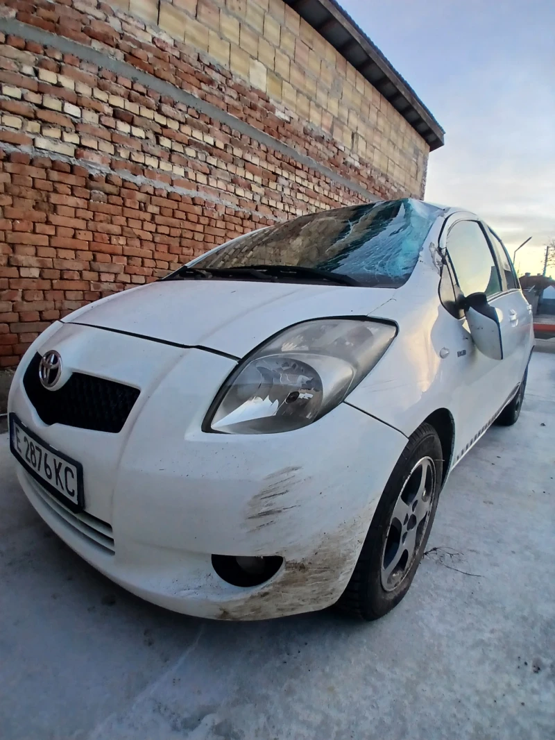 Toyota Yaris Цяла или на части, снимка 2 - Автомобили и джипове - 48395228