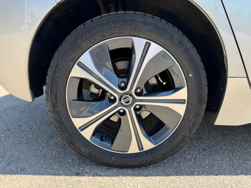 Nissan Leaf  62KW-2022-40000км-с включен ддс, снимка 5 - Автомобили и джипове - 50505860