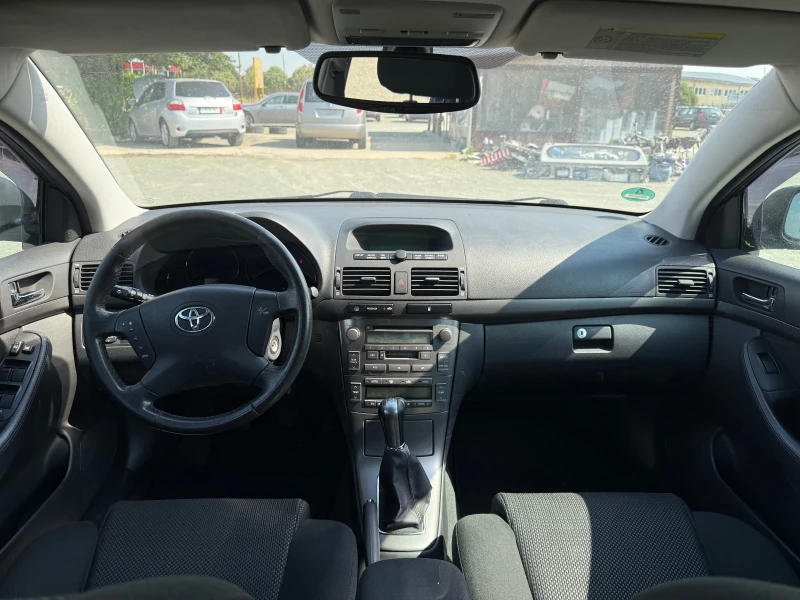 Toyota Avensis 1.8, снимка 7 - Автомобили и джипове - 50965209