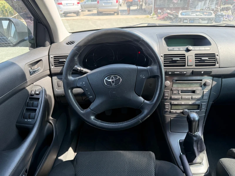 Toyota Avensis 1.8, снимка 8 - Автомобили и джипове - 50965209