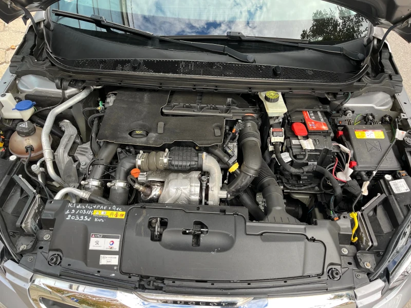 Peugeot 308 1.6 HDI, снимка 9 - Автомобили и джипове - 52043223