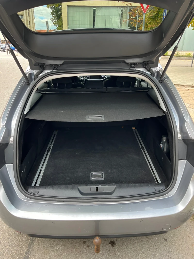 Peugeot 308 1.6 HDI, снимка 10 - Автомобили и джипове - 52043223