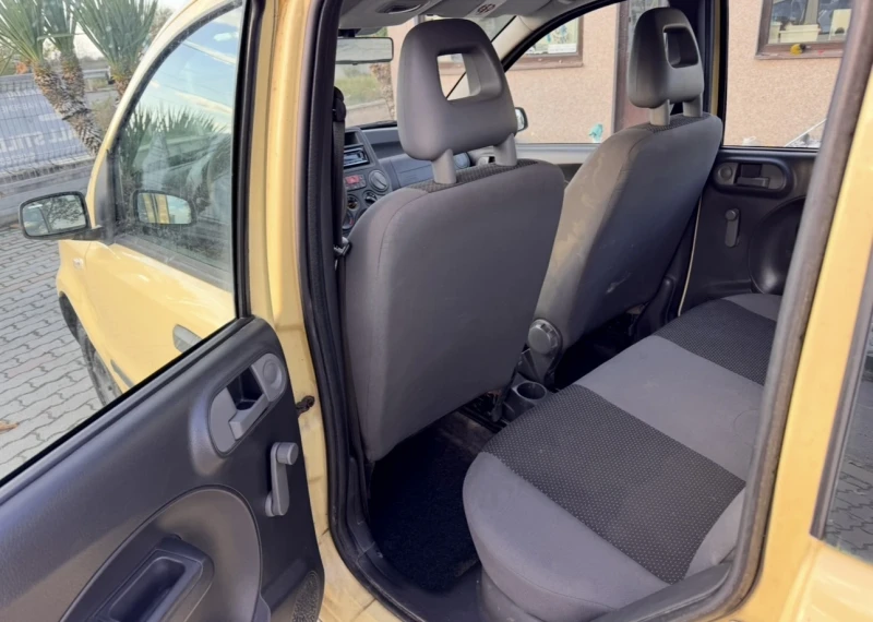 Fiat Panda 1.1i / Климатик, снимка 9 - Автомобили и джипове - 52178795