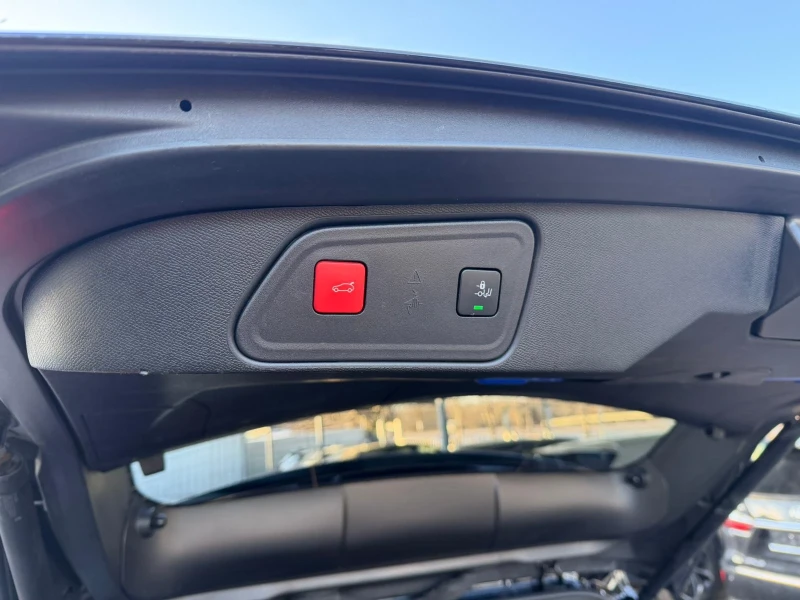 Peugeot 3008 Facelift/GT/Auto/360Camera, снимка 16 - Автомобили и джипове - 53208762