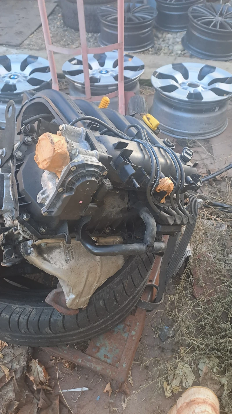 Dacia Logan, снимка 2 - Автомобили и джипове - 53349976