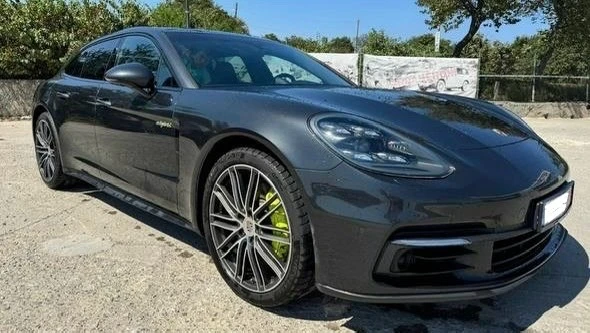 Porsche Panamera 4 E-Hybrid Sport Turismo - изображение 2