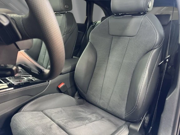 Audi A4 Avant 35 TDI = S-line= Black Optic Plus Гаранция - изображение 6