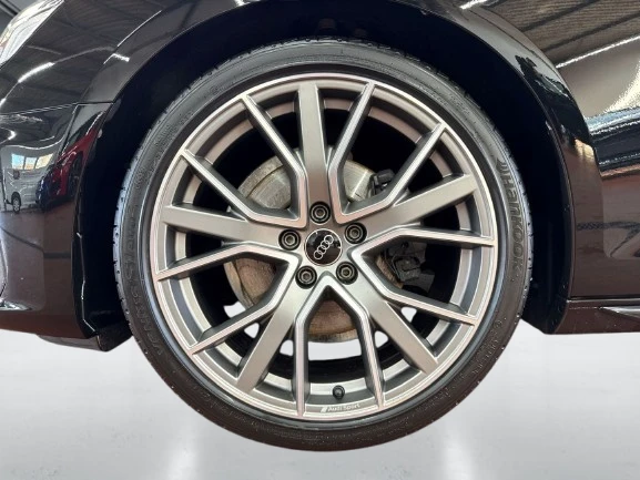 Audi A4 Avant 35 TDI = S-line= Black Optic Plus Гаранция - изображение 5