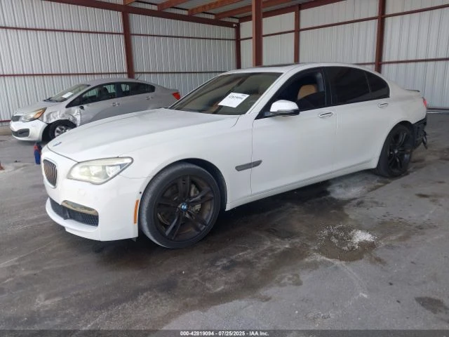 BMW 740 M Sport - изображение 2
