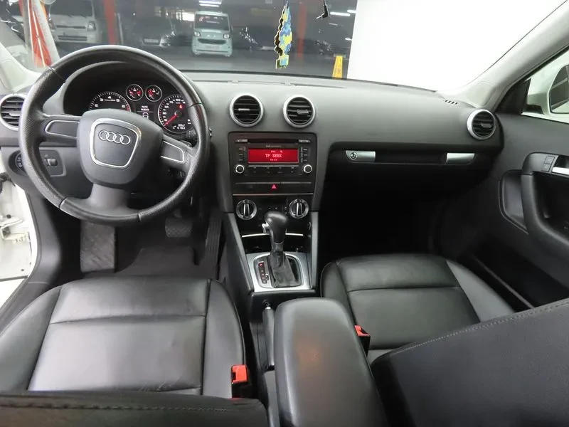 Audi A3 2.0, снимка 7 - Автомобили и джипове - 54547639