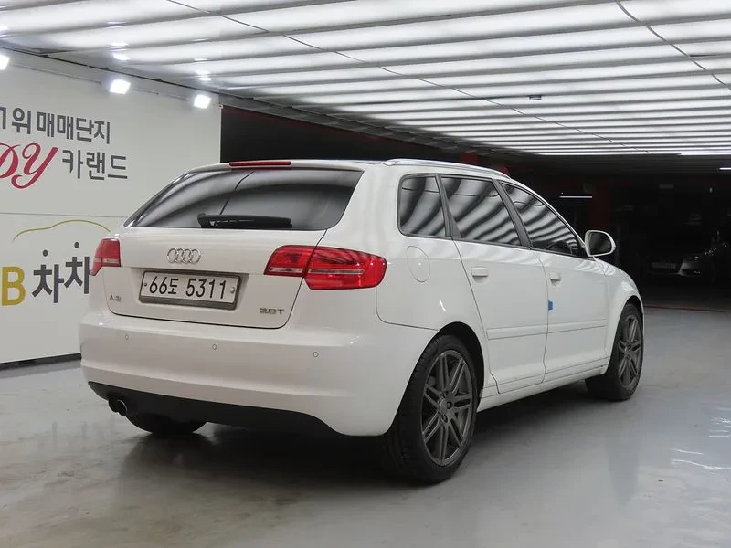 Audi A3 2.0, снимка 4 - Автомобили и джипове - 54547639