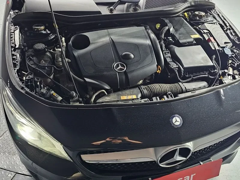 Mercedes-Benz CLA 200 D, снимка 6 - Автомобили и джипове - 56071848