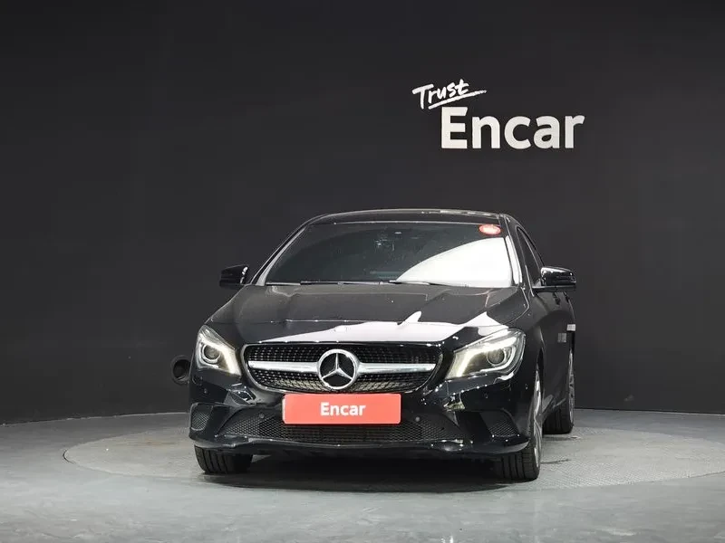 Mercedes-Benz CLA 200 D, снимка 3 - Автомобили и джипове - 56071848