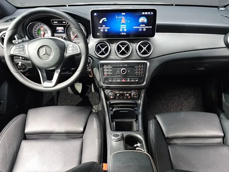 Mercedes-Benz CLA 200 D, снимка 7 - Автомобили и джипове - 56071848