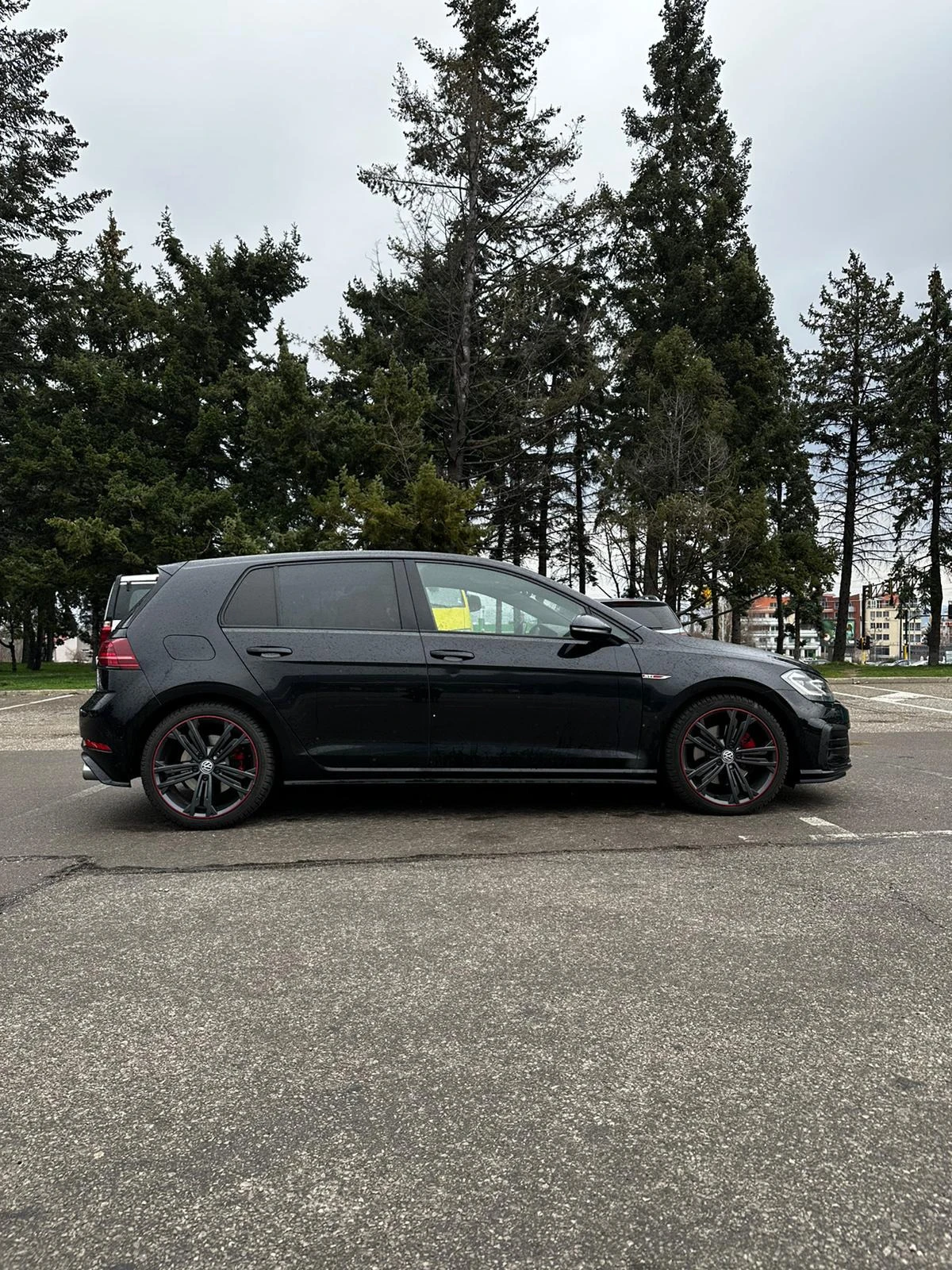 VW Golf Golf GTI 2.0 бензин 250к.с в ТоП СъСтОяНиеЕ - изображение 2