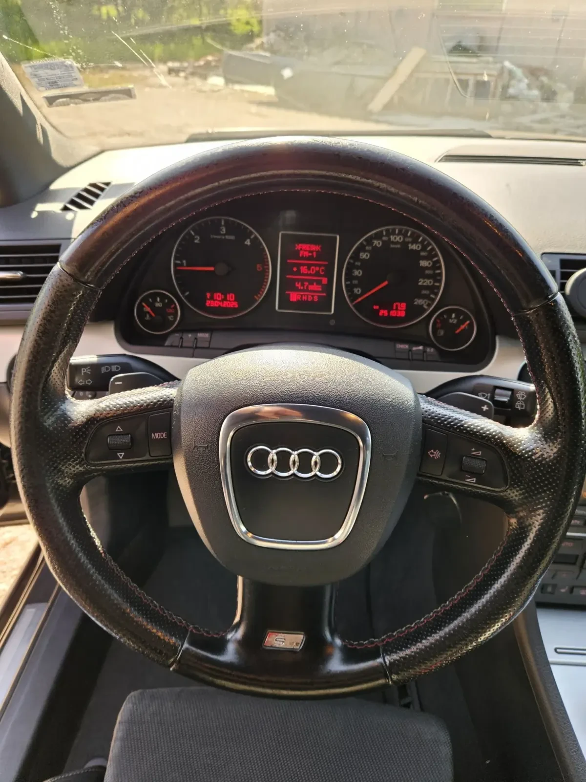 Audi A4 3.0 TDI QUATTRO  - изображение 8