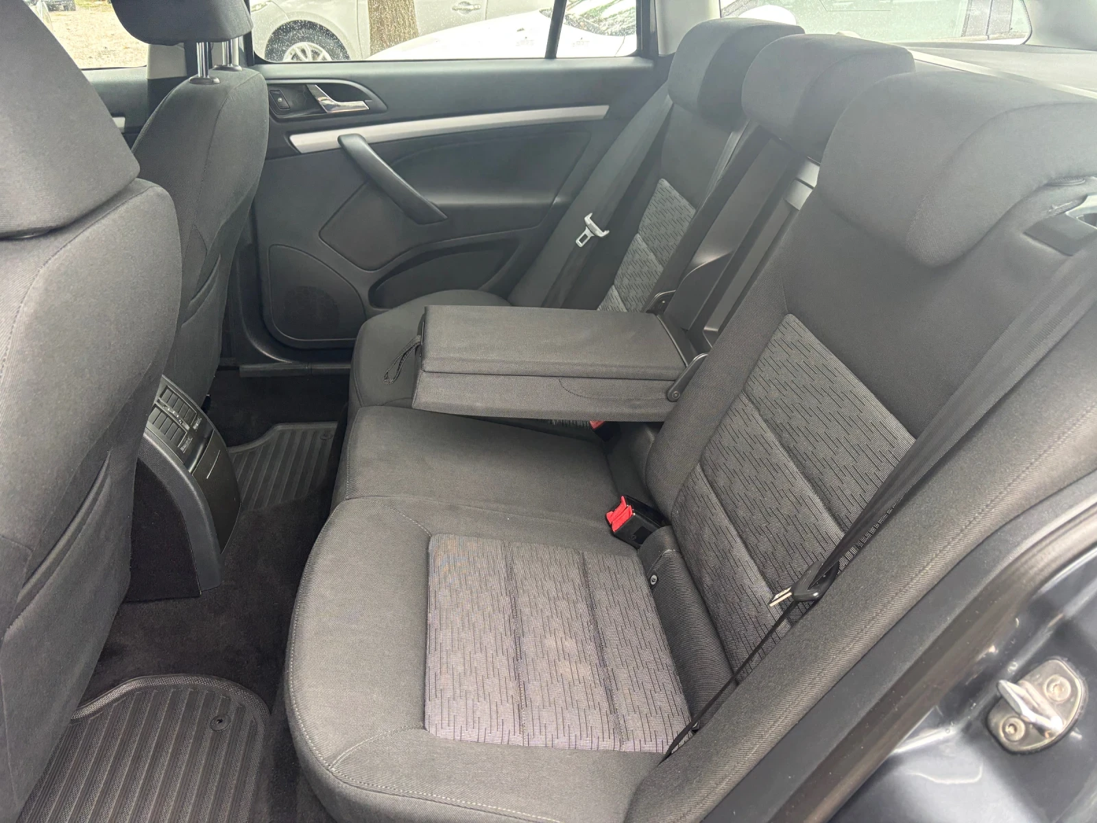 Skoda Octavia 2.0 TDI - изображение 9