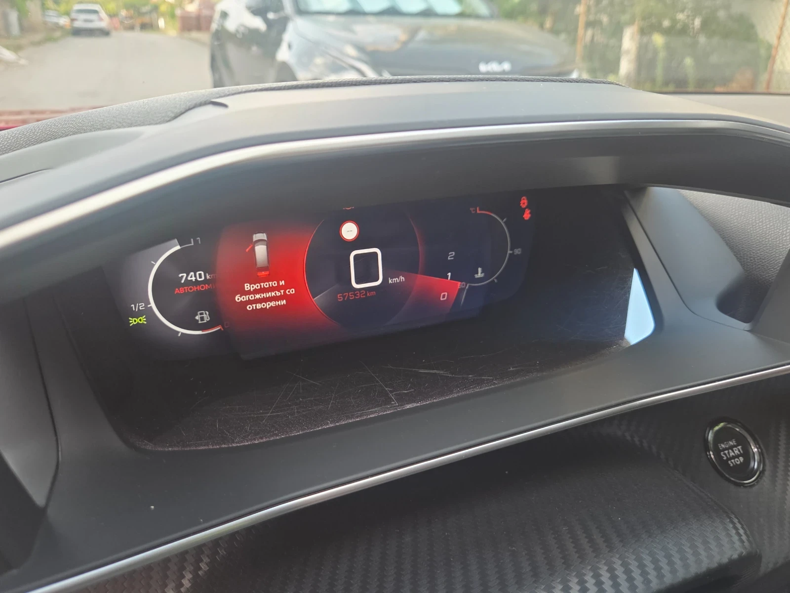 Peugeot 2008 New Line Up ALLURE PACK 1.2 - изображение 8
