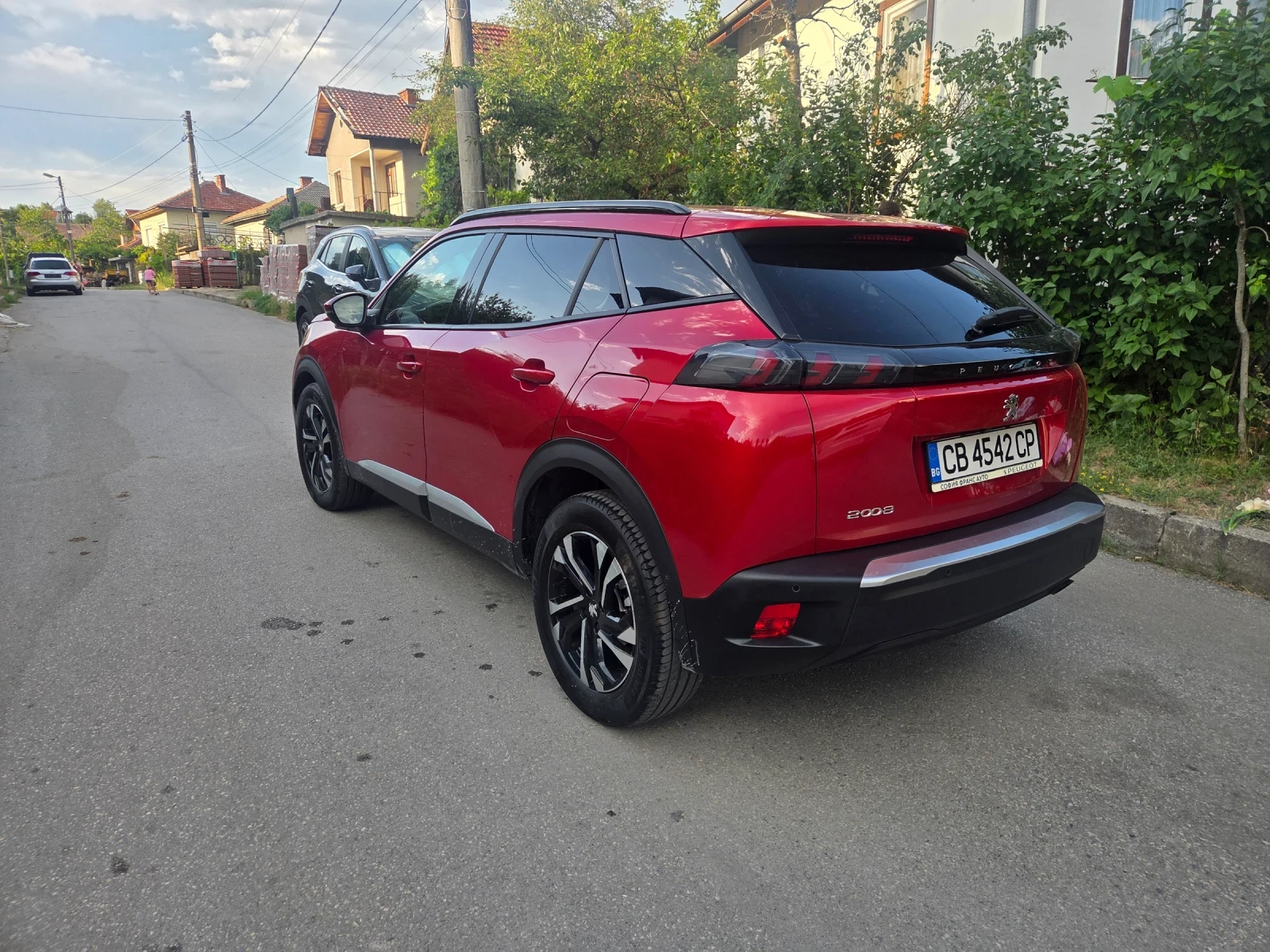 Peugeot 2008 New Line Up ALLURE PACK 1.2 - изображение 4
