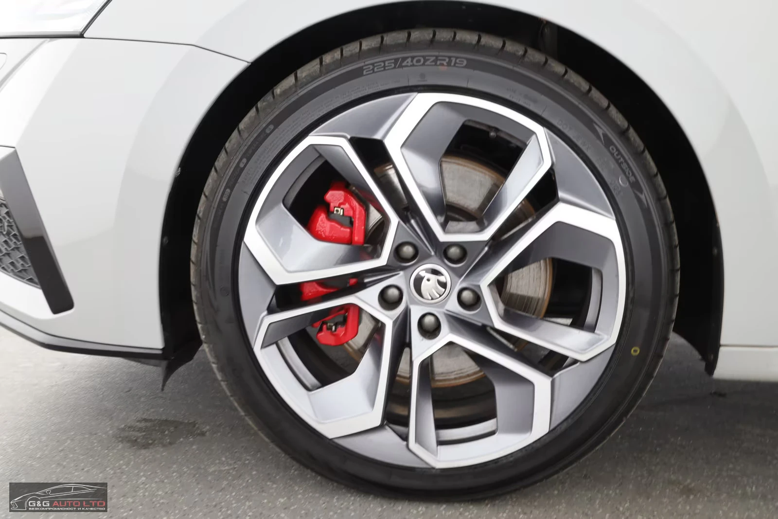 Skoda Octavia 2.0TSI/vRS/245HP/DSG/ACC/AMBI/KLESS/MEMO/HUD/833f - изображение 9