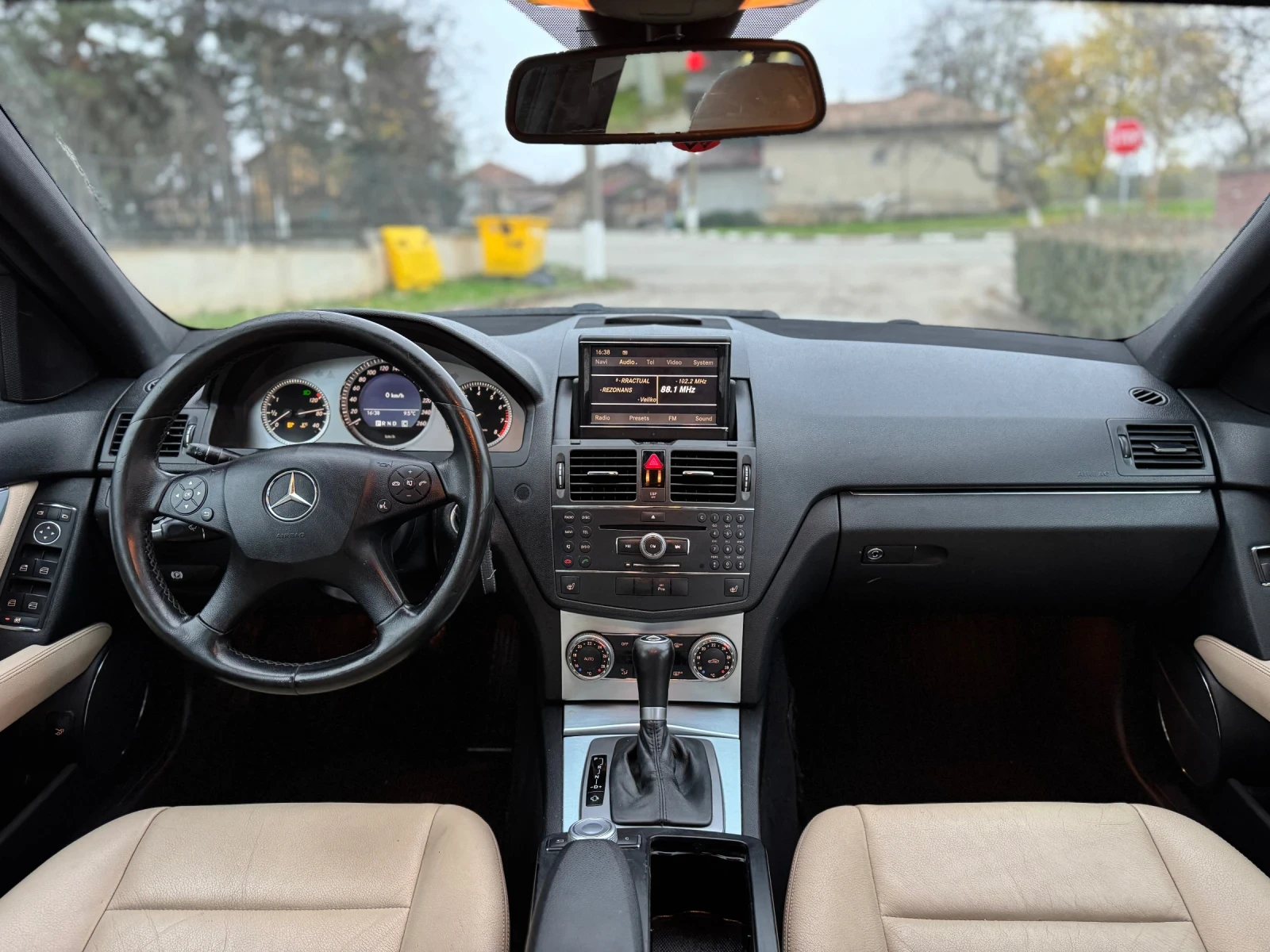 Mercedes-Benz C 300 i AMG - изображение 8