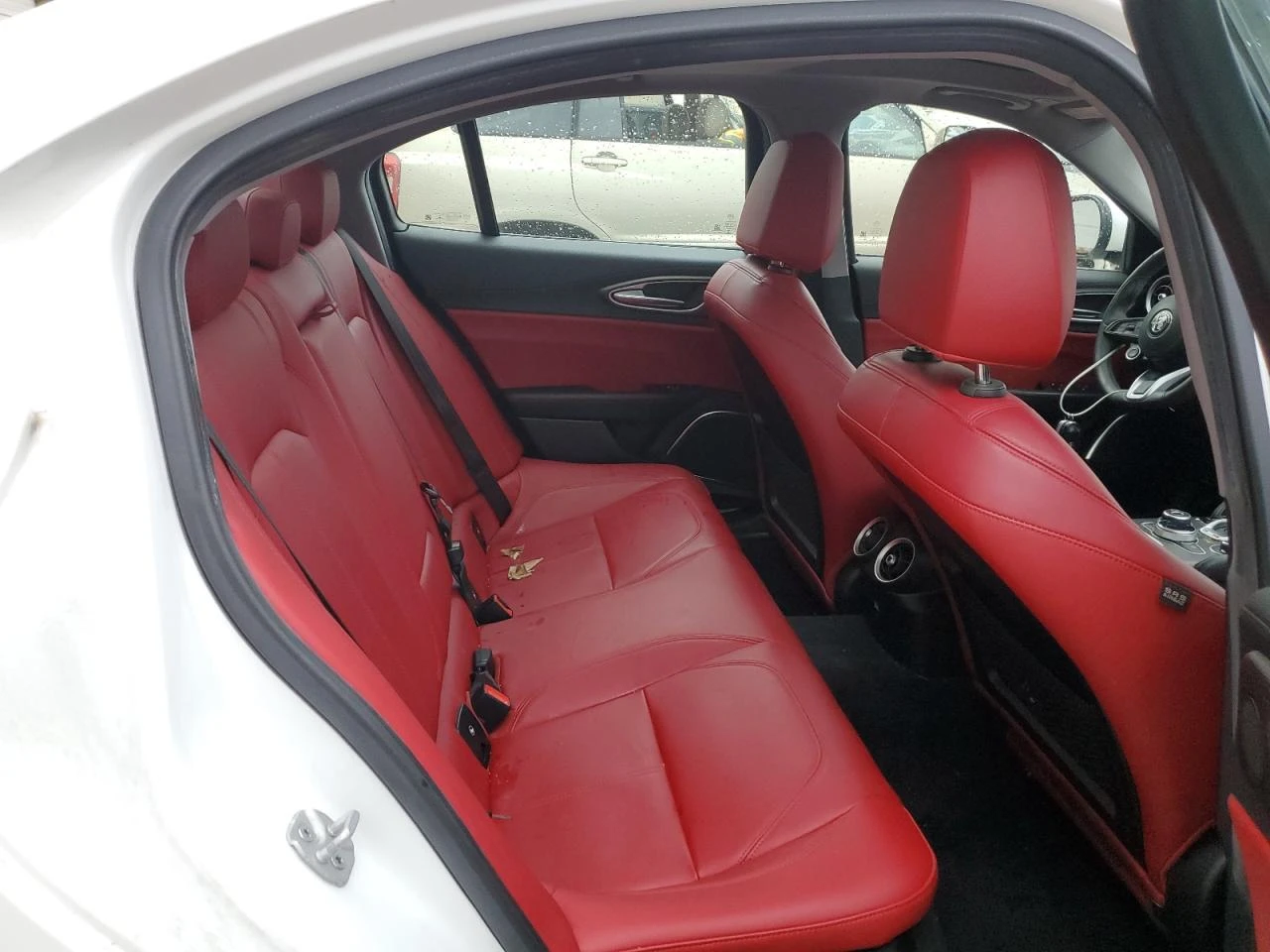 Alfa Romeo Giulia 2.0* TI* РЕАЛНИ КМ! - изображение 9