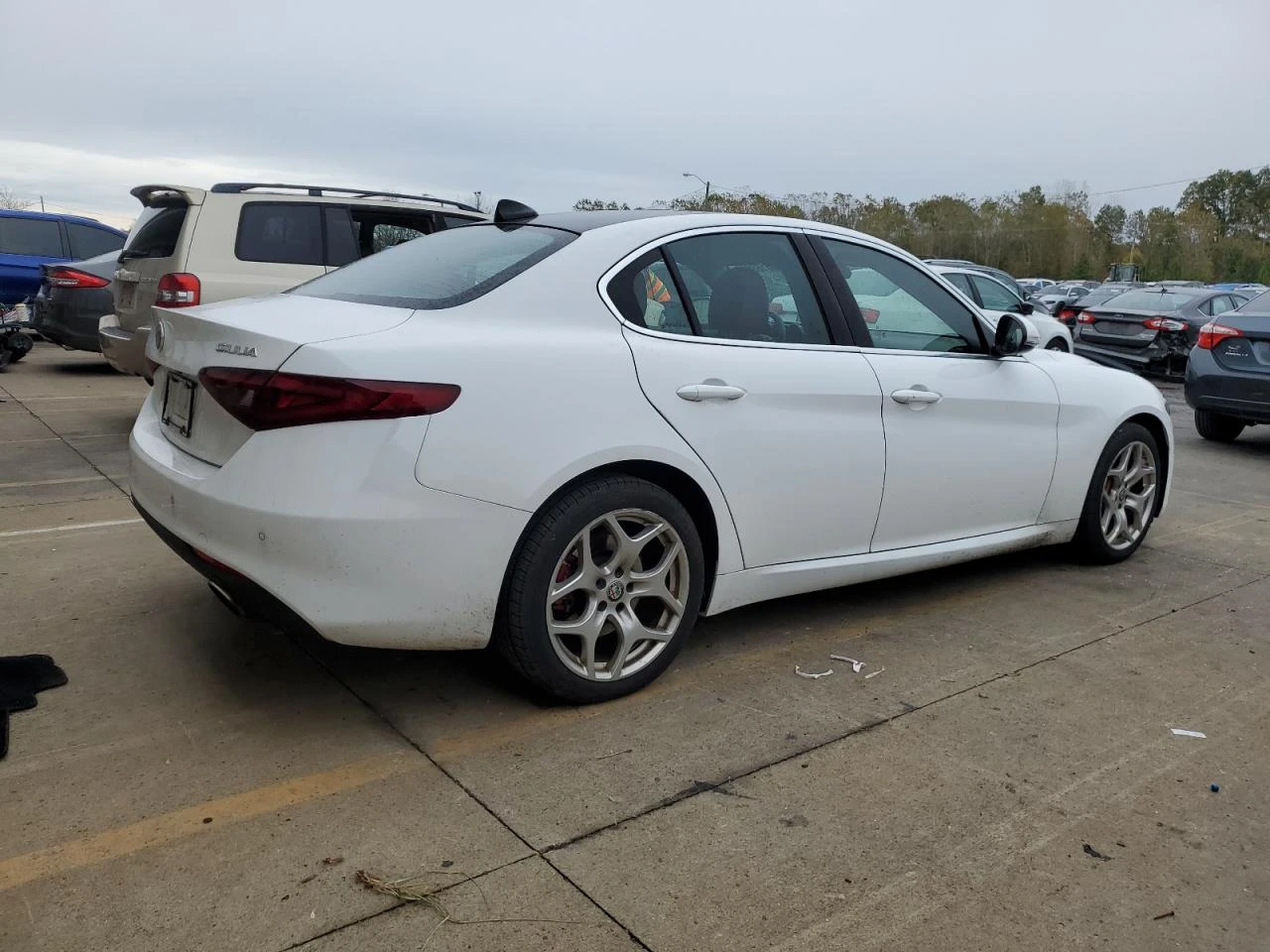 Alfa Romeo Giulia 2.0* TI* РЕАЛНИ КМ! - изображение 5