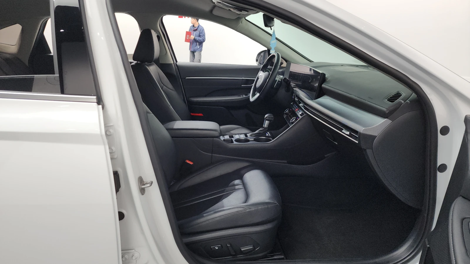 Hyundai Sonata The Edge 2.0LPG Business 1 autogeorge.com | Mobile.bg � ����������� 11