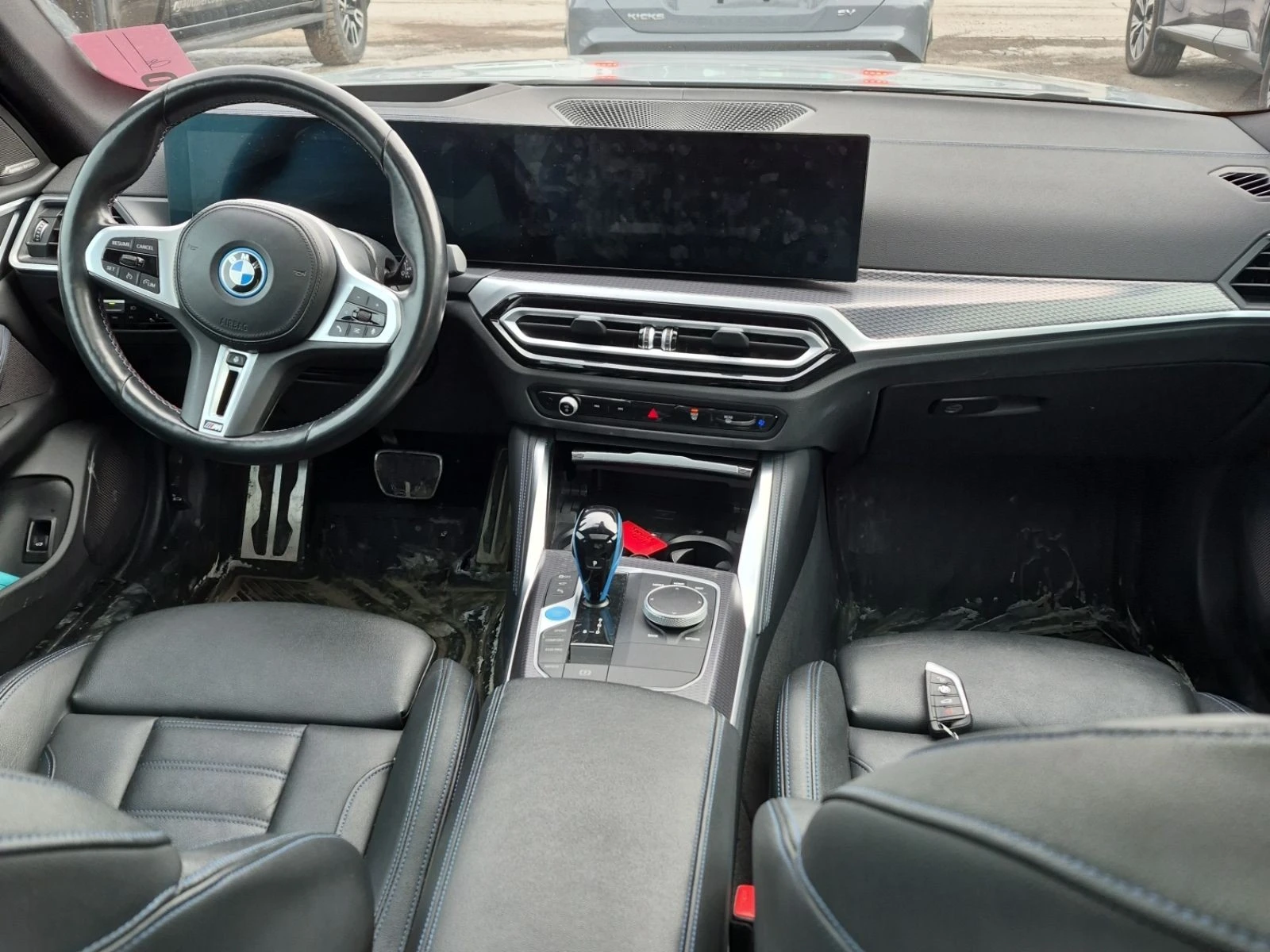 BMW i4 M50 С РЕГИСТРАЦИЯ & АВТО КРЕДИТ, снимка 10 - Автомобили и джипове - 53735331