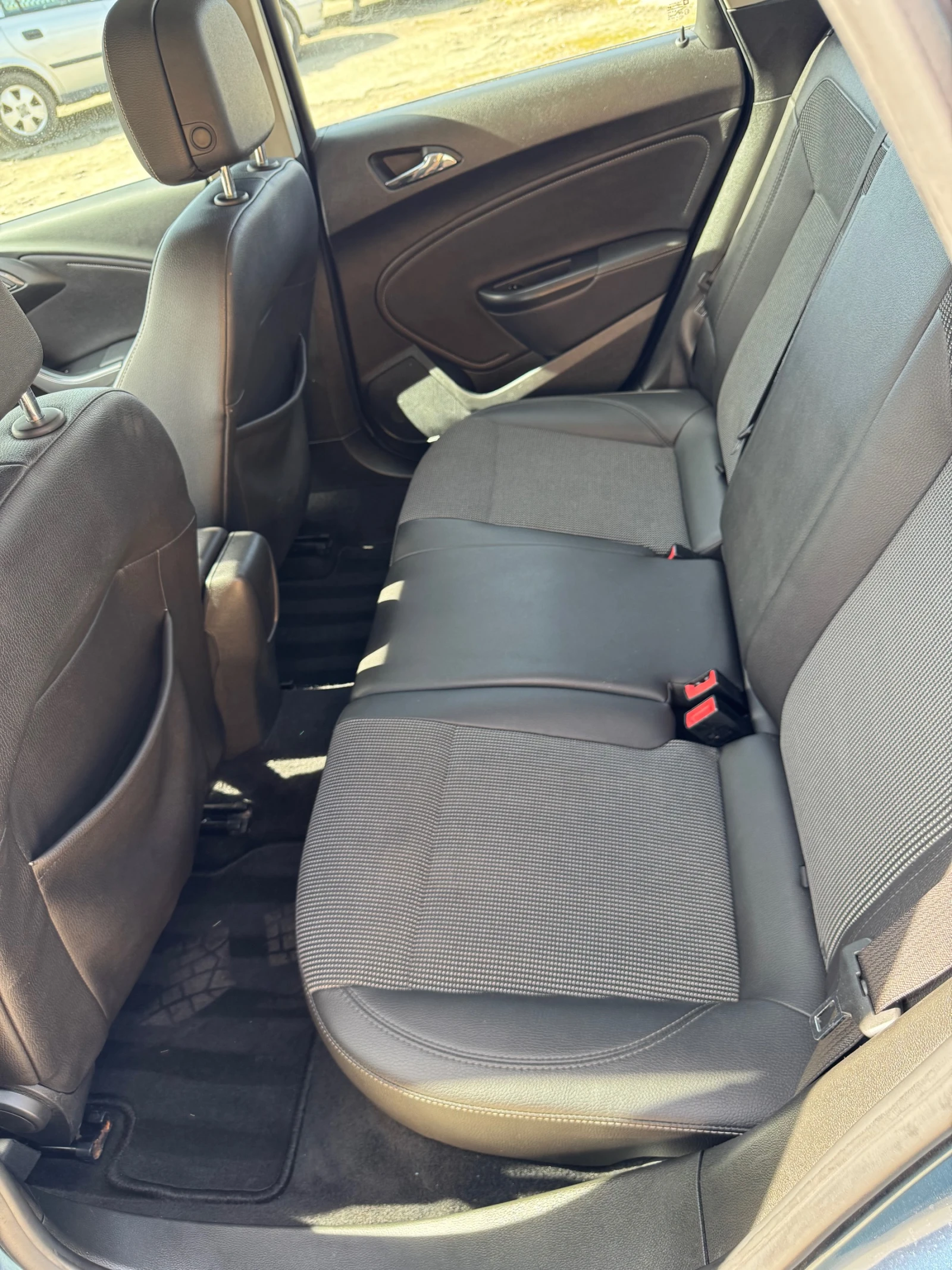 Opel Astra, снимка 8 - Автомобили и джипове - 53798155