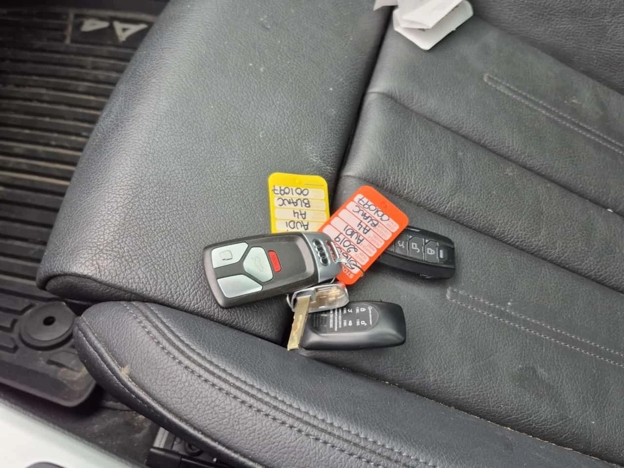 Audi A4 * PROGRESSIV * CARFAX * ЦЕНА ДО БГ, снимка 9 - Автомобили и джипове - 53960970