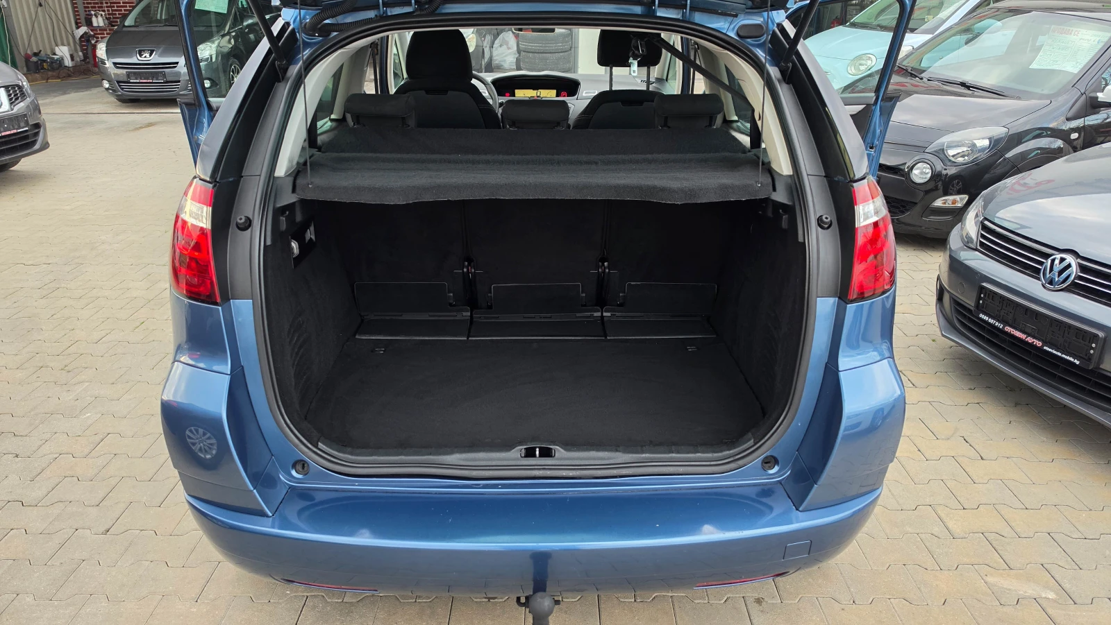 Citroen C4 Picasso 1.6i* 120кс* бензин* фейс* LED, снимка 9 - Автомобили и джипове - 53984320