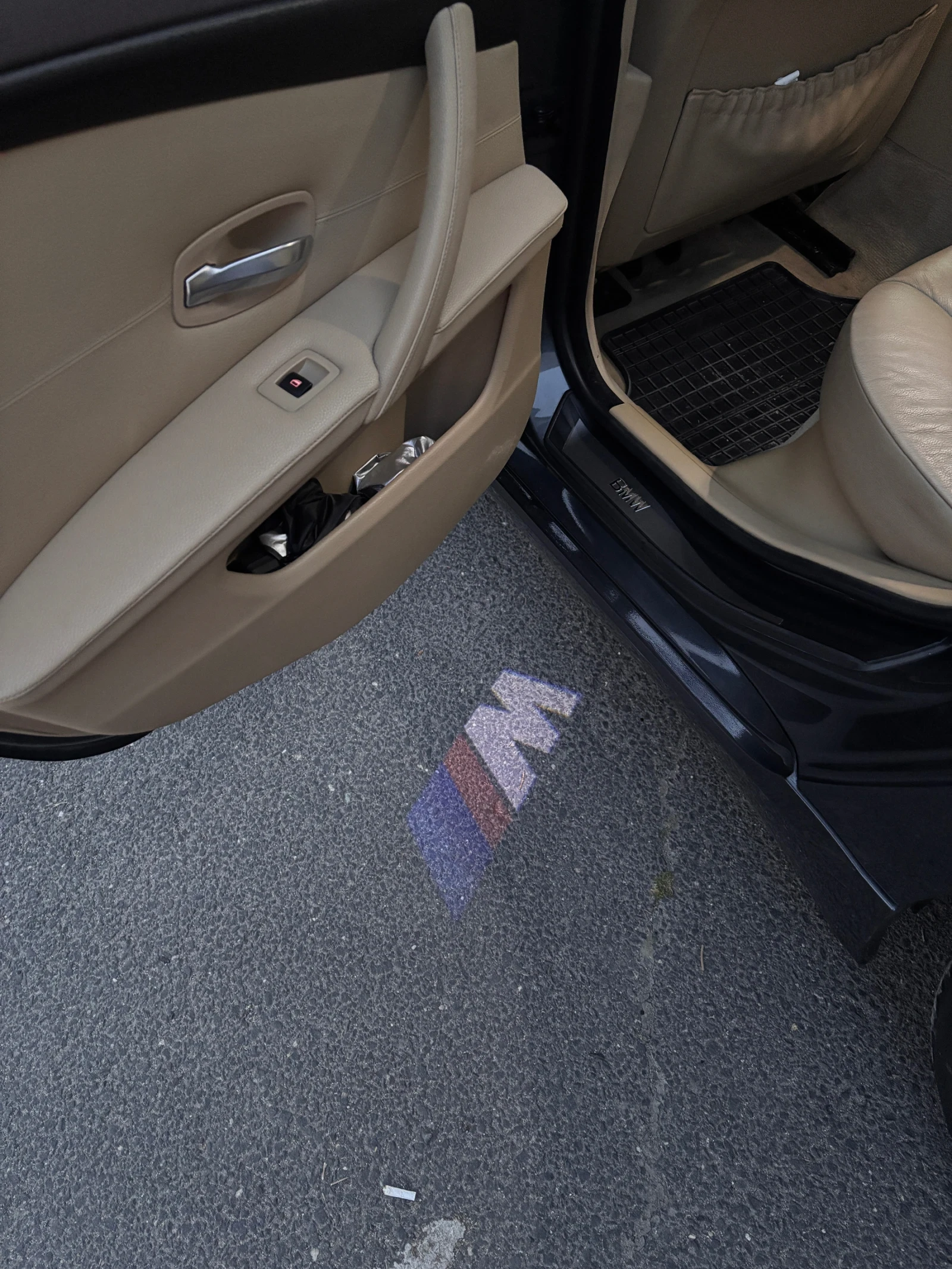 BMW 520 E60 177hp - Перфектен - 2 комплекта джанти, снимка 16 - Автомобили и джипове - 54086489