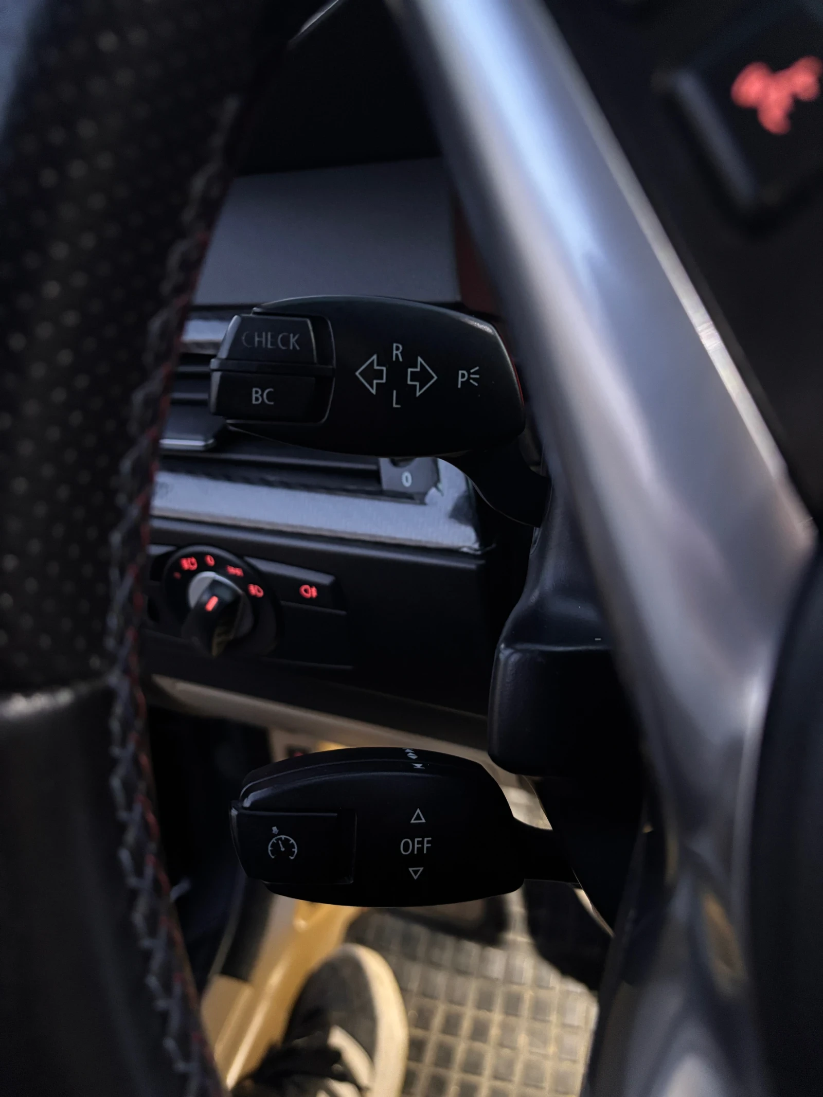 BMW 520 E60 177hp - Перфектен - 2 комплекта джанти, снимка 15 - Автомобили и джипове - 54086489