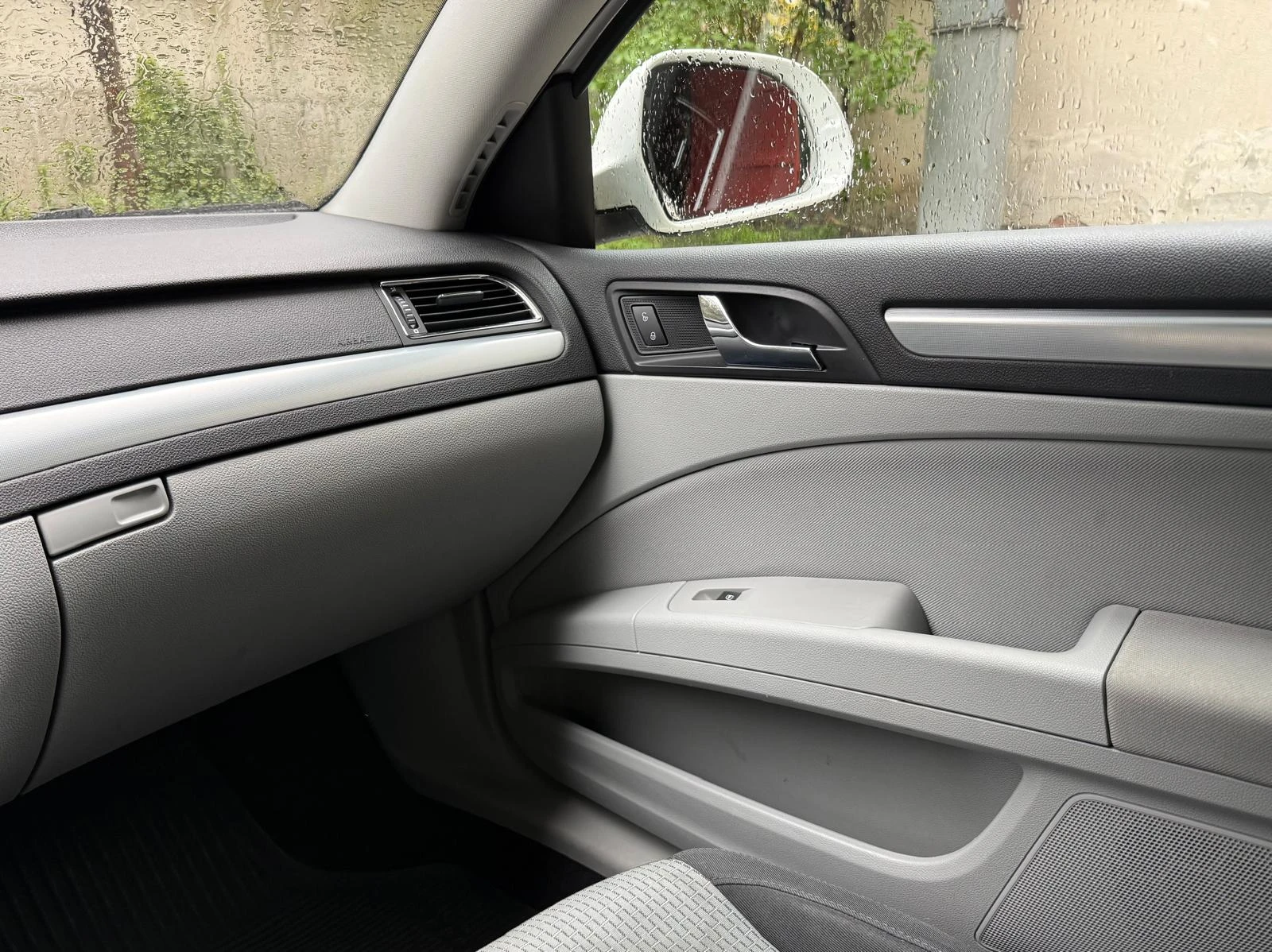 Skoda Superb Амбишън 1, 4 TSI, снимка 10 - Автомобили и джипове - 54281199