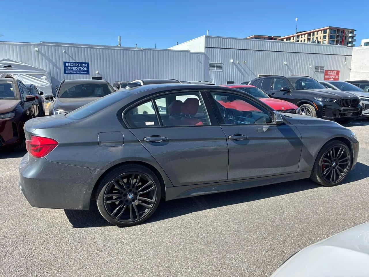 BMW 330 xDrive / CAMERA / ПОДГРЕВИ / КЛИП НА МОТОРА , снимка 3 - Автомобили и джипове - 54366157