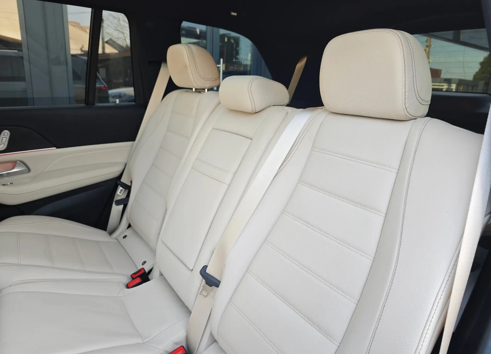 Mercedes-Benz GLS 450 d 4MATIC AMG-LINE, снимка 6 - Автомобили и джипове - 54709240