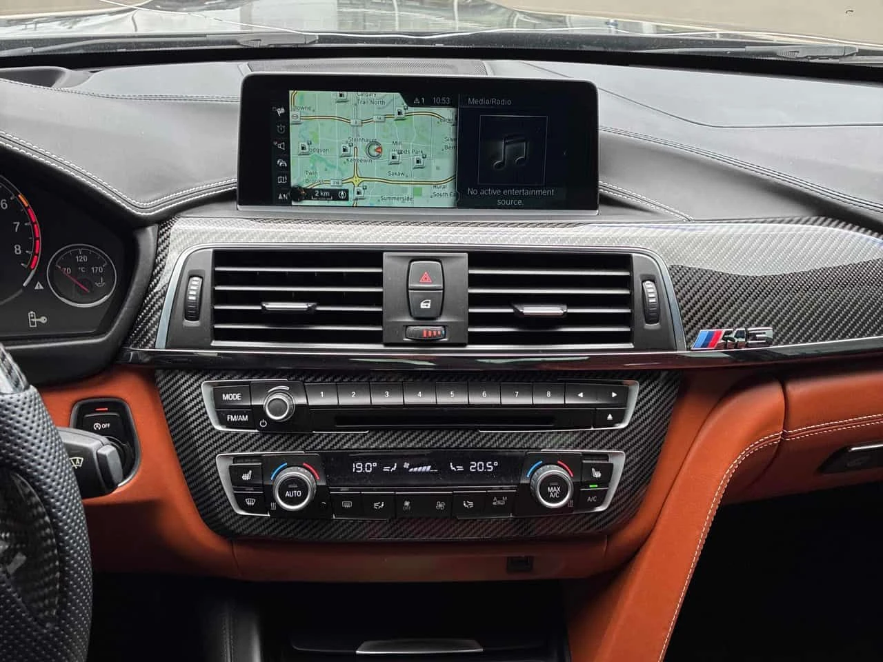BMW M3 * 4dr Sdn * АВТОКРЕДИТ БЕЗ ПЪРВОНАЧАЛНА ВНОСКА* , снимка 9 - Автомобили и джипове - 55592209